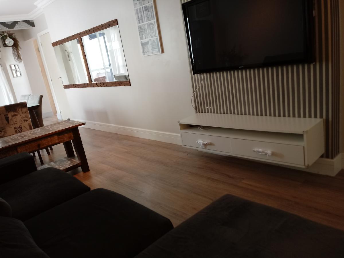 Edficio Carima 3 Dormitorios Apartamento Balneario Camboriu